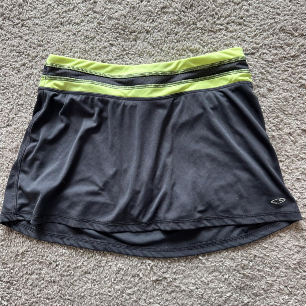 Champion Tennis Skirt. women’s small.